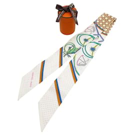 Foulard pieghevole Twilly di Hermès