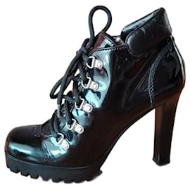 BOTINES DE CUERO LACADO 'SAINT MORITZ' DE DSQUARED2. - Dsquared2