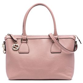 Borsa Gucci in pelle di vitello rosa con charm GG