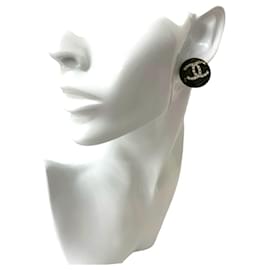 Orecchini in plastica placcata con motivo Coco Mark vintage di CHANEL - Chanel