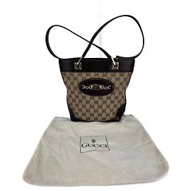 La tote Gucci presenta la tela GG originale del marchio