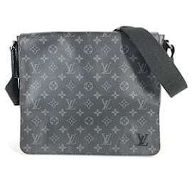 Bolso de Hombro District PM en Monograma Eclipse de Louis Vuitton