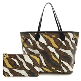 Louis Vuitton Monogram Neverfull MM Tote Bag