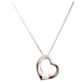 Collana a forma di cuore di 44 cm in platino 950 di Tiffany & Co.