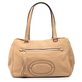 Borsa a spalla in nubuck marrone Anagram Madrid con frange LOEWE