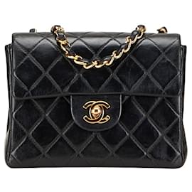 Borsa a Spalla Chanel Mini Matelassé Coco Mark con Catena