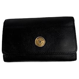 Billetera y llavero de cuero negro Chanel