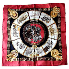 Seidenschal mit Kutschenpferden von Hermès