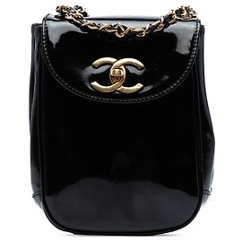 Chanel Nero CC in Pelle Verniciata Borsa a Tracolla
