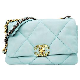 Bolso de Hombro 2 en 1 de Piel de Cordero Chanel 19