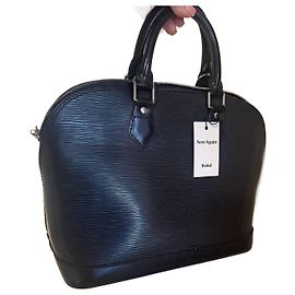 Louis Vuitton Alma PM em couro Epi preto com hardware dourado