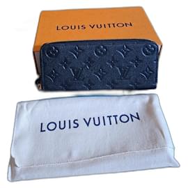 Cartera Louis Vuitton Zippy de piel negra