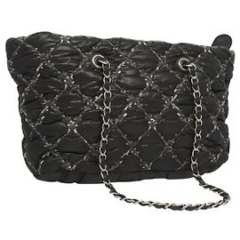 Borsa tote piccola in nylon trapuntato Chanel in tweed con zip