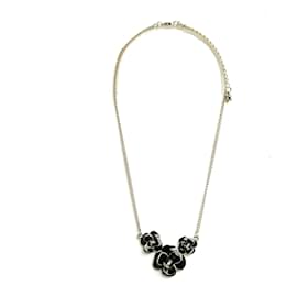 Collana Chanel 2011 in Metallo Color Argento e Smalto Nero con Catena Camelia