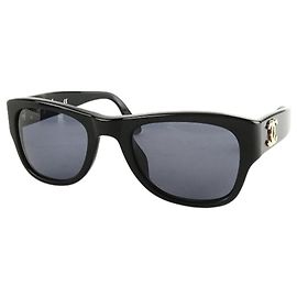 Gafas de sol Wayfarer tintadas en negro y azul con logo CC dorado de Chanel 02462