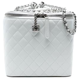 Caja de joyería Chanel blanca de piel de cordero acolchada con asa y cadena