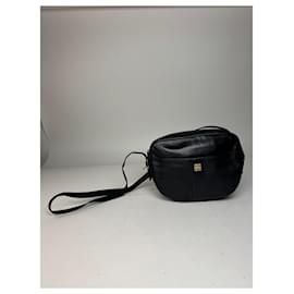 Borsa in pelle vintage Givenchy nera
