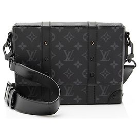 Messenger Trunk Monogram Eclipse Louis Vuitton