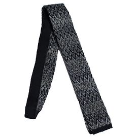 Missoni, corbata de punto en negro y gris