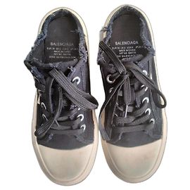 Autre Marque Mules de zapatillas desgastadas Balenciaga en negro