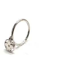 Anello Louis Vuitton Idylle Blossom in oro bianco