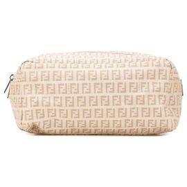 Pochette in tela Zucchino nera Fendi