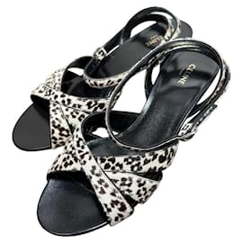 Celine Animal Print Haircalf Low Heel Sandals - Céline