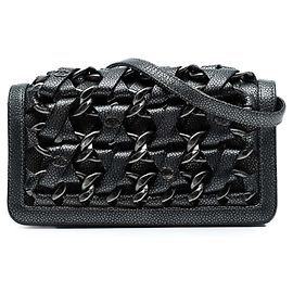 Clutch in caviar metallico nero CC intrecciato con catena e tracolla di Chanel
