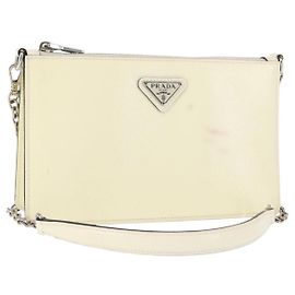 Prada Ketten-Umhängetasche aus Vernice Saffiano Leder