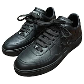 Zapatillas de cuero negro Chanel 37