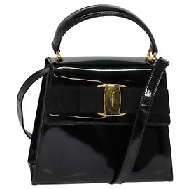 Borsa a mano vintage Vara Bow di Salvatore Ferragamo in pelle verniciata