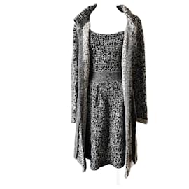 Dior Tweed Kleid und Westen Set Grau