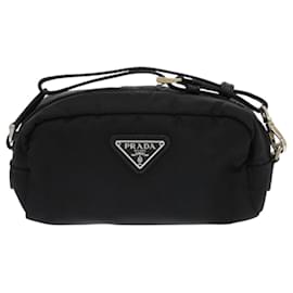 Pochette in nylon nera Prada