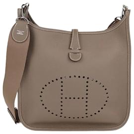 Borsa Evelyne III PM in pelle Clémence Etoupe di Hermès