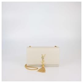 Borsa a spalla media Kate con frange in pelle bianca sporca Saint Laurent