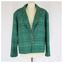 Chaqueta de tweed verde con cierre de giro Chanel