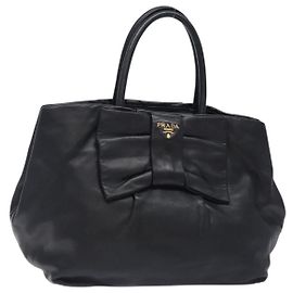 Prada Bow Tote aus Leder
