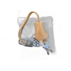 Hermès bell and lock, brand new, 2 keys and dustbag, Hermès Kelly bag, Birkin.