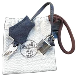 Hermès clochette with lock and 2 keys, dustbag, new black togo leather, Kelly bag, Birkin
