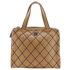 Borsa tote Wild Stitch di Chanel