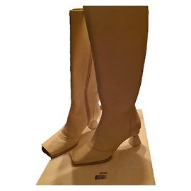 Stivali Jacquemus Les Carrés Ronds in pelle crema