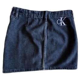 Falda de denim negra con logo Calvin Klein