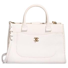 Bolsa CHANEL Neo Executive em Couro Branco - 102996