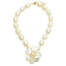 Collana Choker in Perle Fancy e Camelia Gripoix 1998 di Chanel