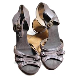 Chloé sapatos de salto em couro marrom tamanho 39