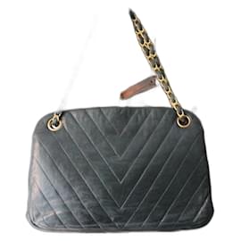 Borsa a mano vintage Chanel in pelle chevron blu navy