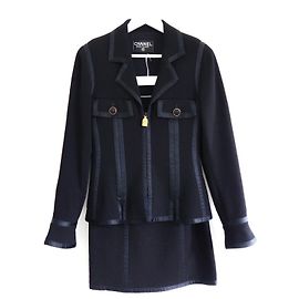 Conjunto de saia preto vintage Chanel outono 1991