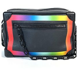 Borsa a Spalla Mini Soft Trunk Taiga Rainbow di Louis Vuitton