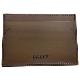 Tarjetero Bally en cuero marrón