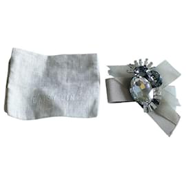 Autre Marque Spilla in nastro Bijou di DAISY LIN per FOXEY